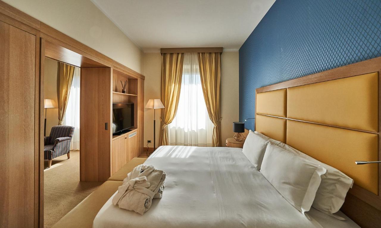 Hotel Astoria Biella Exterior photo
